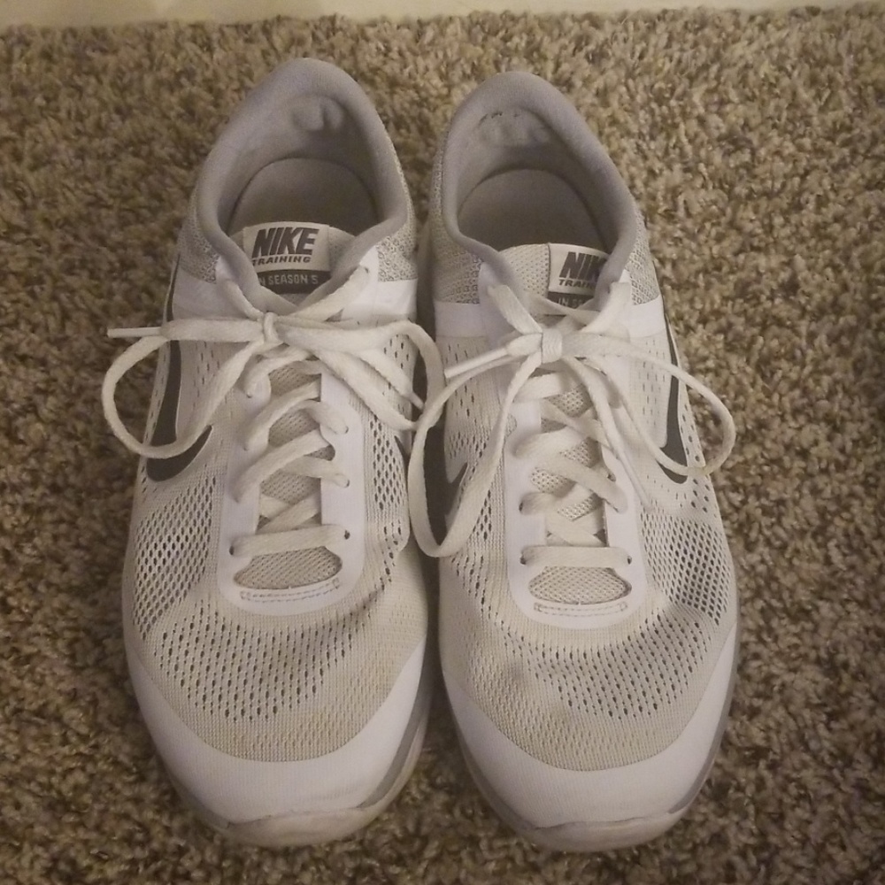 Nike tennis shoes
